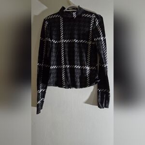 Aerie Black and White Plaid Long Sleeve Tee